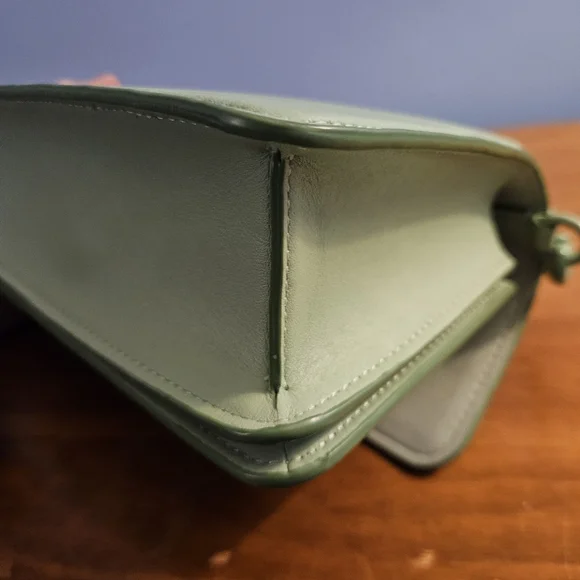 Coach Juno bag in pistachio!